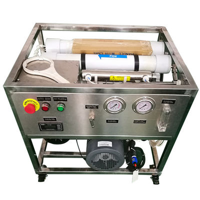 60HZ रिवर्स ऑस्मोसिस वाटर ट्रीटमेंट प्लांट डिसेलिनेशन 6Mpa प्रेशर