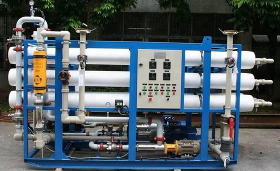 600ppm समुद्री जल रिवर्स ऑस्मोसिस प्लांट फ़िल्टर सिस्टम पीएलसी से लैस है