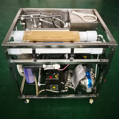 1000LPD समुद्री जल आरओ प्लांट रिवर्स ऑस्मोसिस सिस्टम 50HZ 8% रिकवरी दर